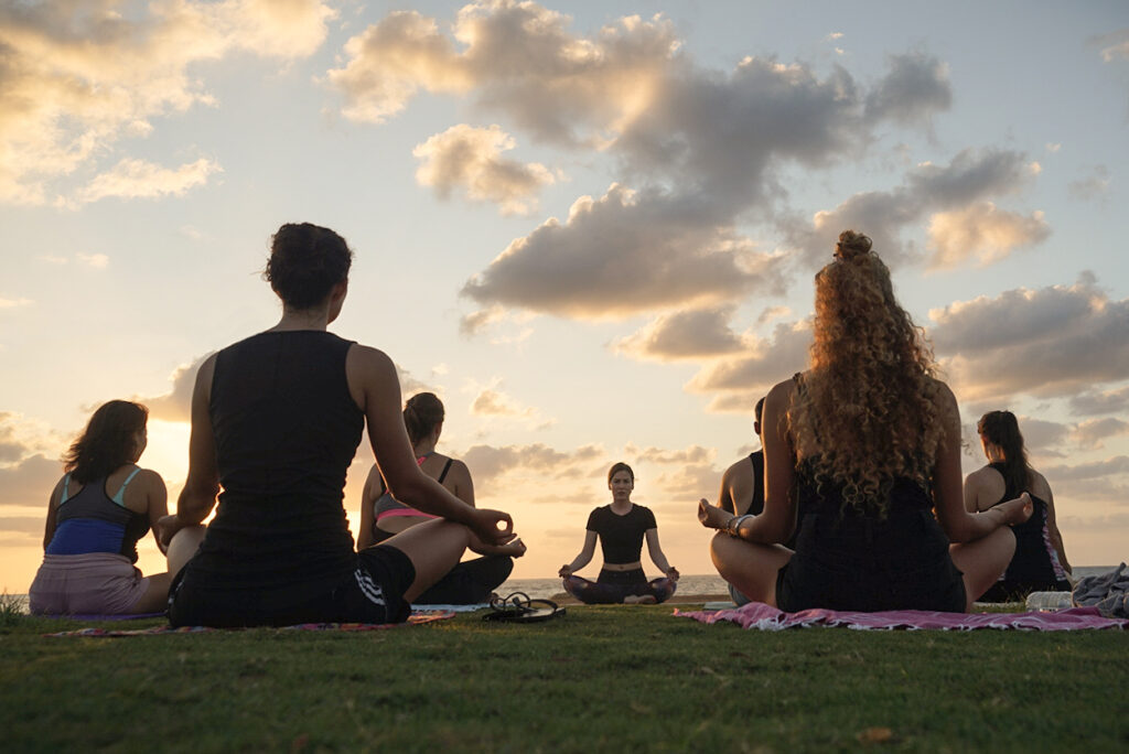 yoga-meditation-circle-sunset-ommygod